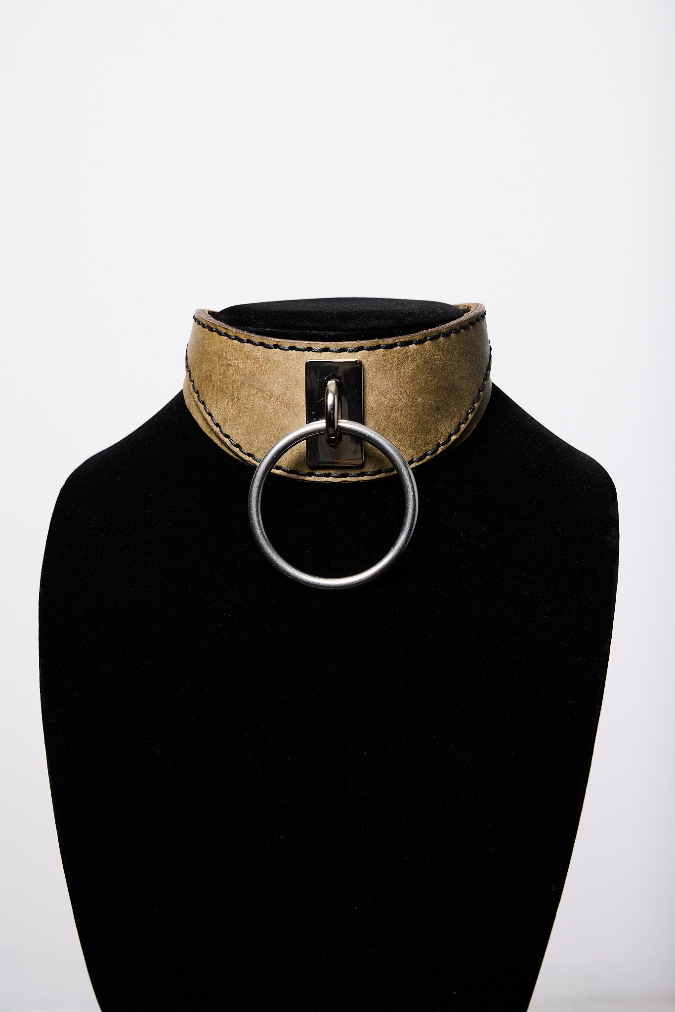 Alexia Collar